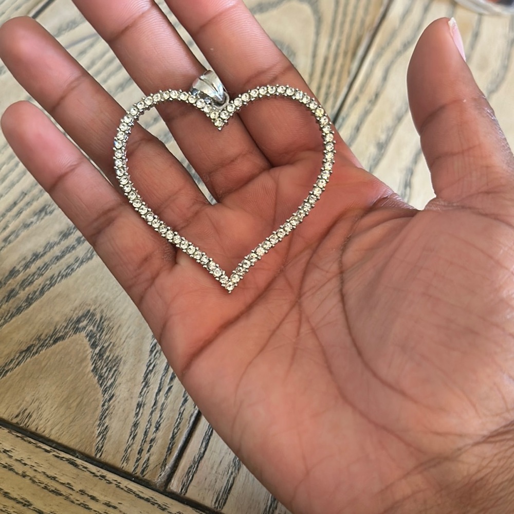 Elegant Silver Heart Pendant Necklace